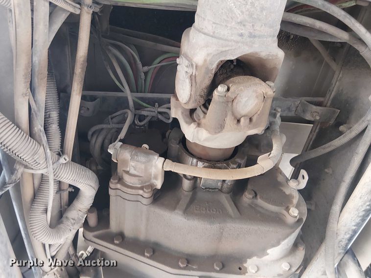 image for item EE1478 2006 Peterbilt 379 semi truck