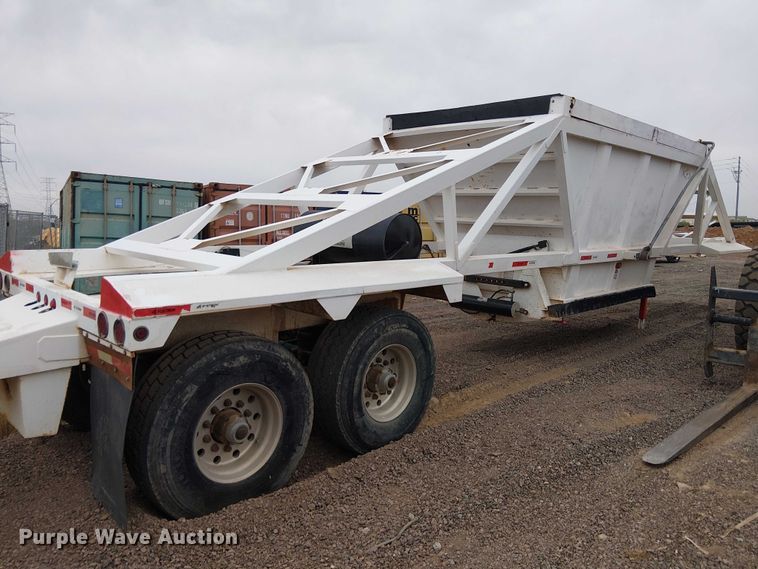 image for item EE5245 2016 Semiremolques El Puma bottom dump trailer