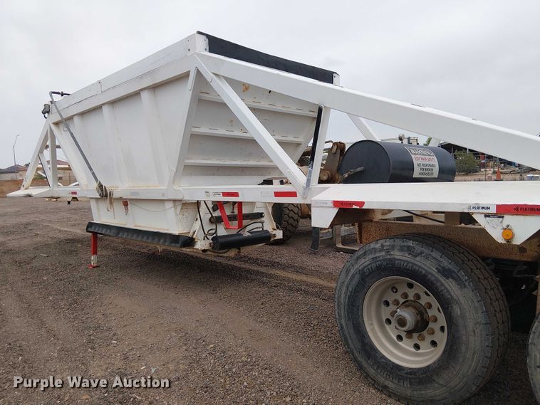 image for item EE5245 2016 Semiremolques El Puma bottom dump trailer