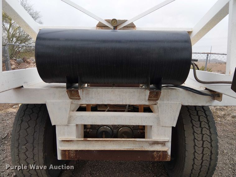 image for item EE5245 2016 Semiremolques El Puma bottom dump trailer