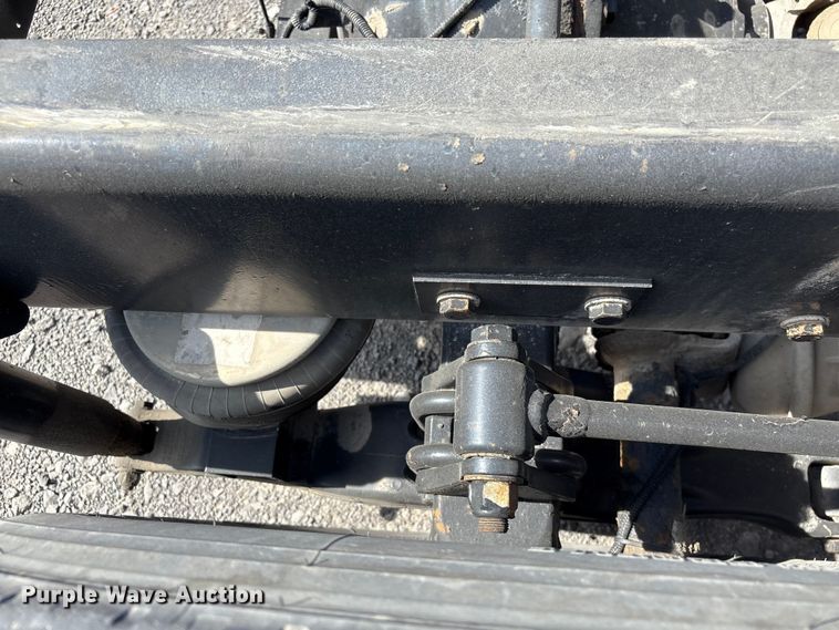 image for item EF1091 2016 Kenworth T680 semi truck