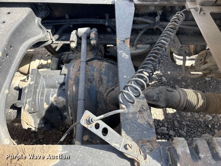 image for item EF1091 2016 Kenworth T680 semi truck