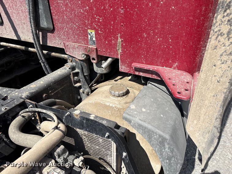 image for item EF1092 2015 Kenworth T680 semi truck