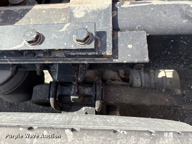 image for item EF1092 2015 Kenworth T680 semi truck