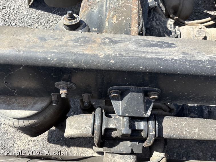 image for item EF1092 2015 Kenworth T680 semi truck