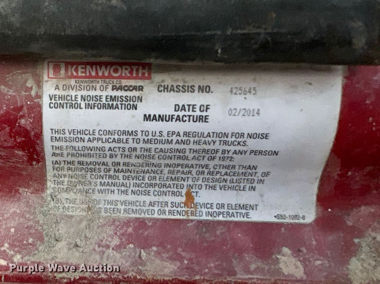 image for item EF1092 2015 Kenworth T680 semi truck
