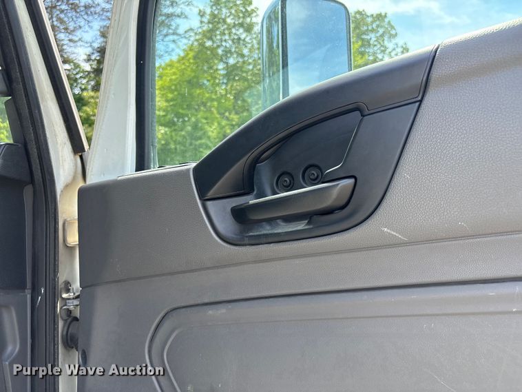 image for item EF1150 2018 International LT625 semi truck