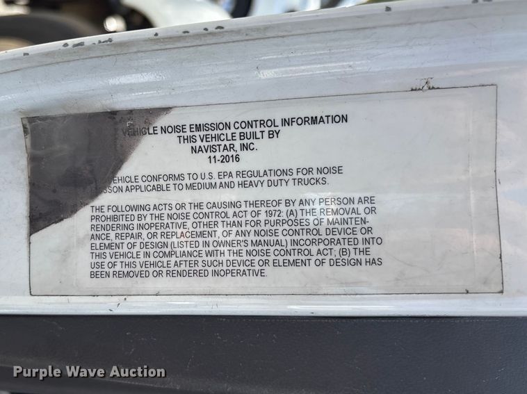 image for item EF1150 2018 International LT625 semi truck