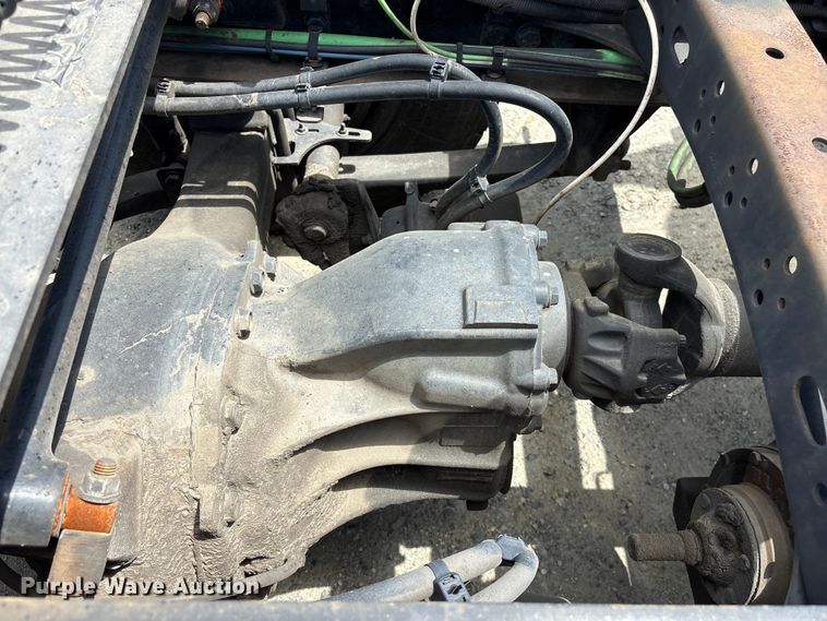 image for item EF1151 2016 Freightliner Cascadia 113 semi truck