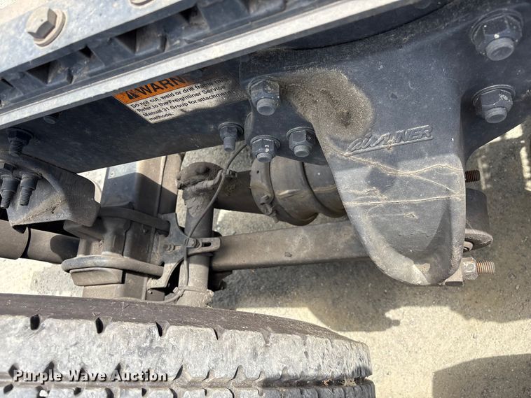 image for item EF1151 2016 Freightliner Cascadia 113 semi truck