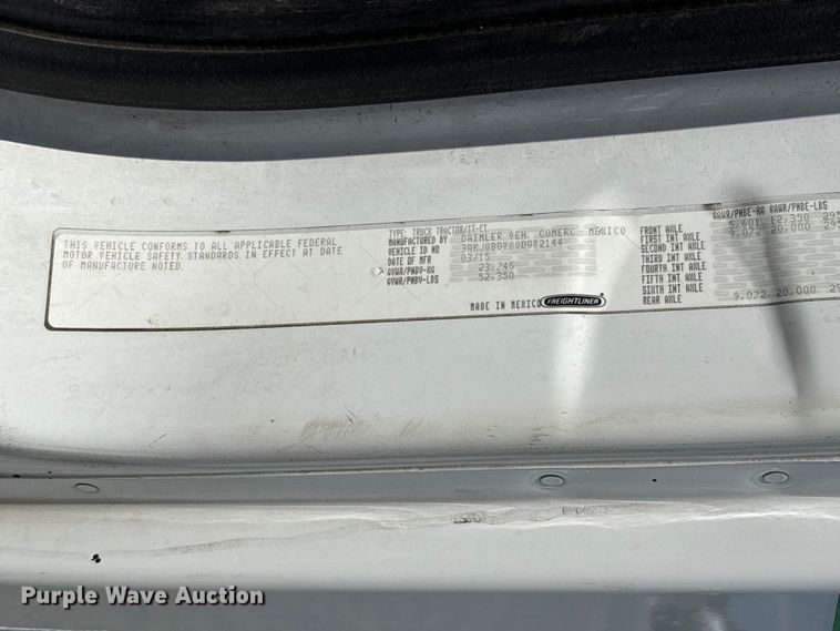 image for item EF1151 2016 Freightliner Cascadia 113 semi truck