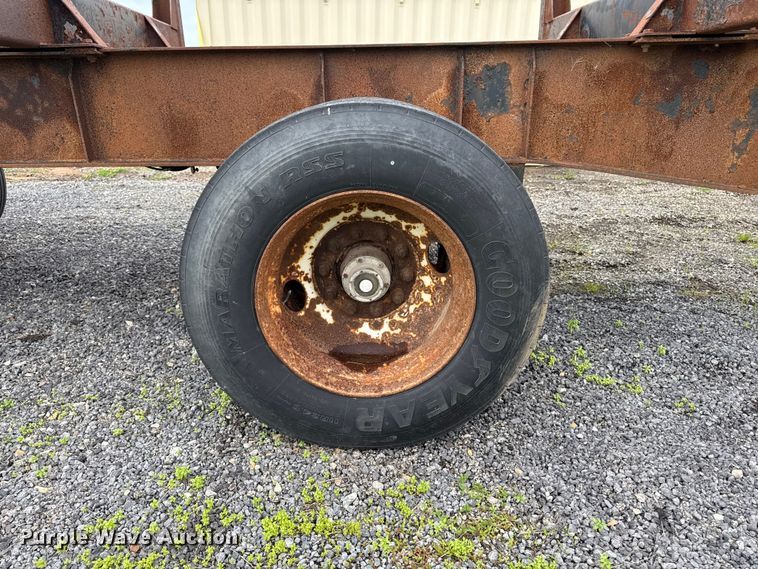 image for item EF2477 2007 Pitts LT42-L log trailer