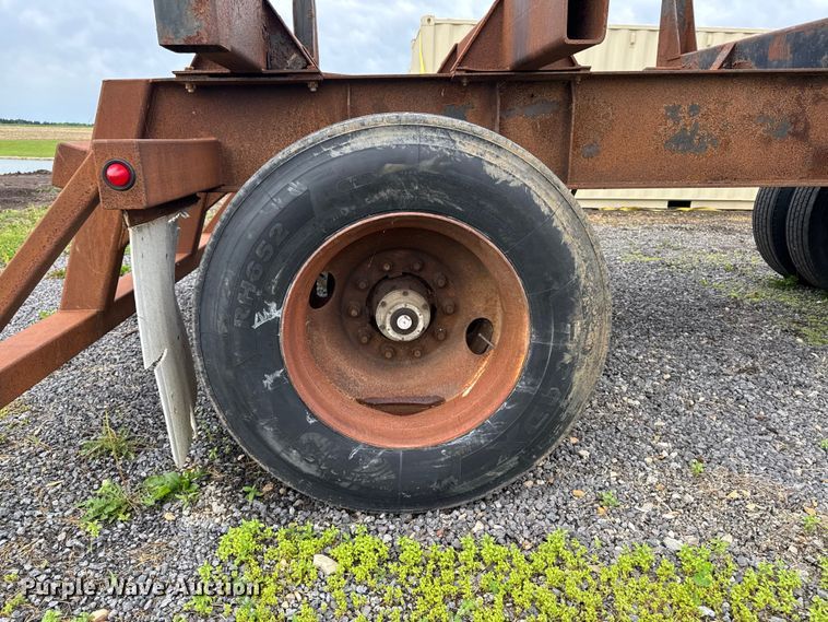 image for item EF2477 2007 Pitts LT42-L log trailer