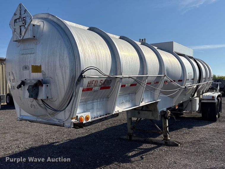 1983 Fruehauf TAO-F2-RDF 5000 tank trailer