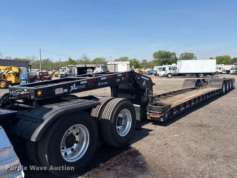 image for item EG8949 2017 XL Specialized Trailers XL 110 HDG lowboy equipment trailer
