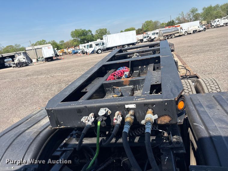 image for item EG8949 2017 XL Specialized Trailers XL 110 HDG lowboy equipment trailer