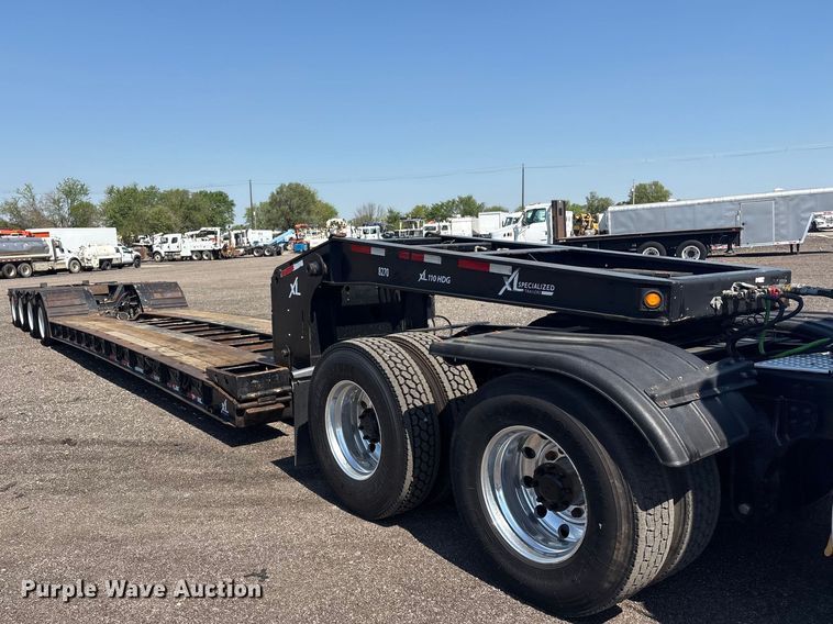 image for item EG8949 2017 XL Specialized Trailers XL 110 HDG lowboy equipment trailer