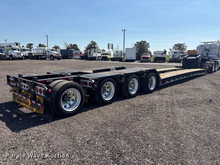 image for item EG8949 2017 XL Specialized Trailers XL 110 HDG lowboy equipment trailer
