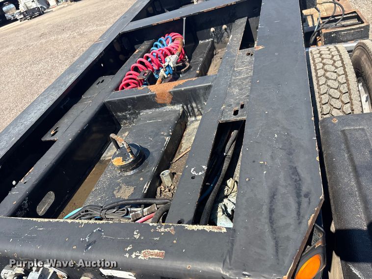 image for item EG8949 2017 XL Specialized Trailers XL 110 HDG lowboy equipment trailer