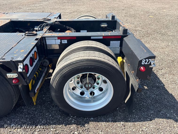 image for item EG8949 2017 XL Specialized Trailers XL 110 HDG lowboy equipment trailer