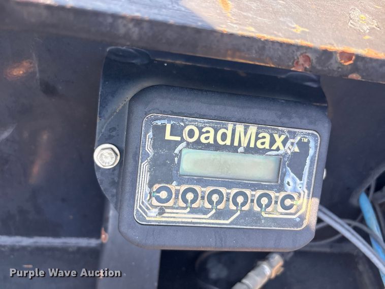 image for item EG8949 2017 XL Specialized Trailers XL 110 HDG lowboy equipment trailer