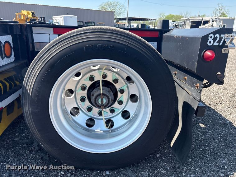 image for item EG8949 2017 XL Specialized Trailers XL 110 HDG lowboy equipment trailer