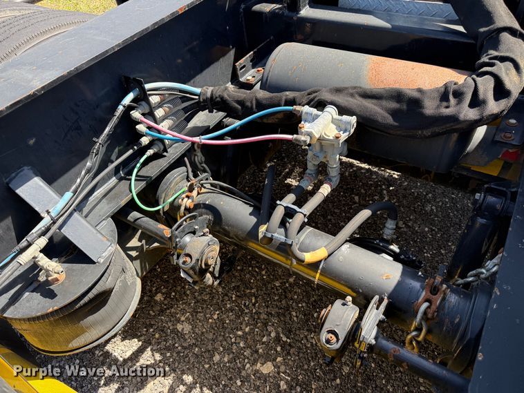 image for item EG8949 2017 XL Specialized Trailers XL 110 HDG lowboy equipment trailer