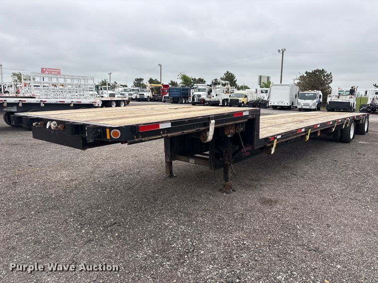 image for item EG9002 2013 Fontaine HAVSD12WSA drop deck trailer