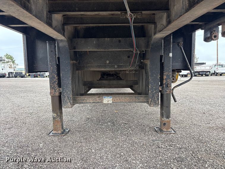 image for item EG9002 2013 Fontaine HAVSD12WSA drop deck trailer