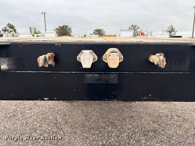 image for item EG9002 2013 Fontaine HAVSD12WSA drop deck trailer
