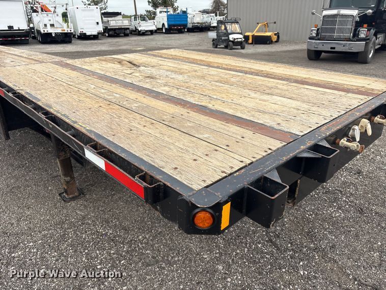 image for item EG9002 2013 Fontaine HAVSD12WSA drop deck trailer