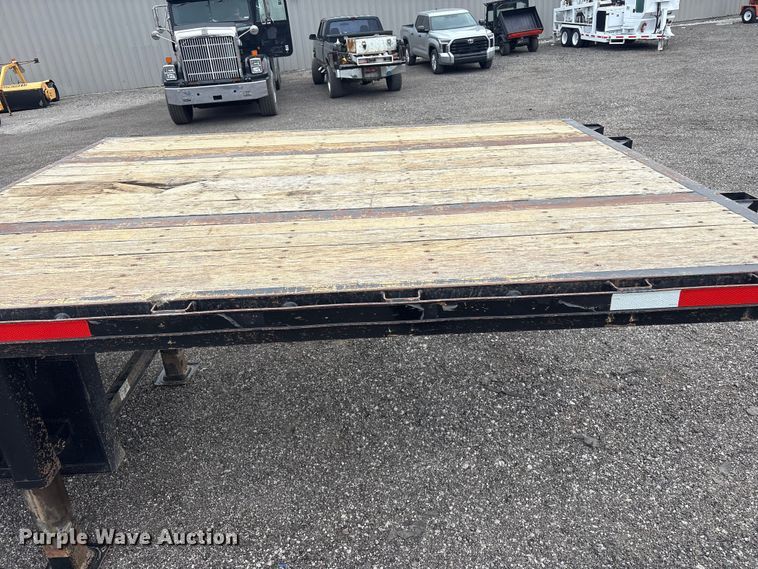 image for item EG9002 2013 Fontaine HAVSD12WSA drop deck trailer