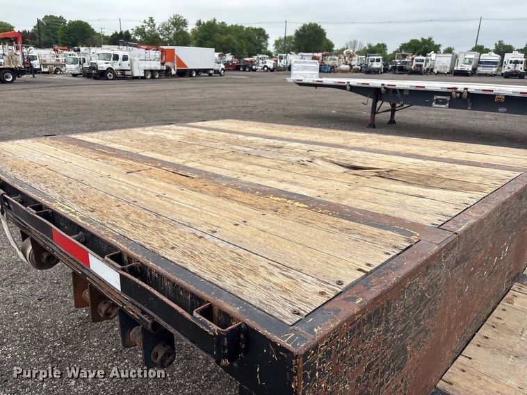 image for item EG9002 2013 Fontaine HAVSD12WSA drop deck trailer