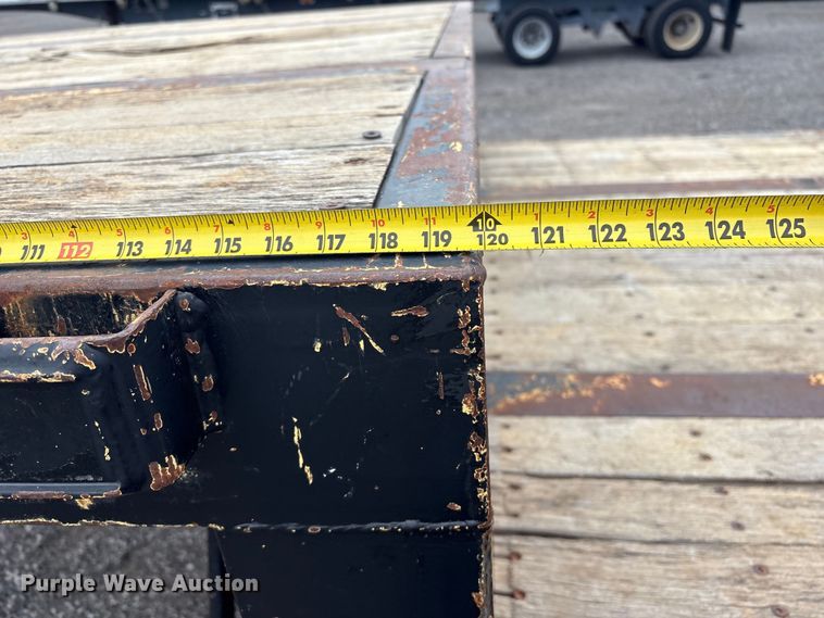 image for item EG9002 2013 Fontaine HAVSD12WSA drop deck trailer