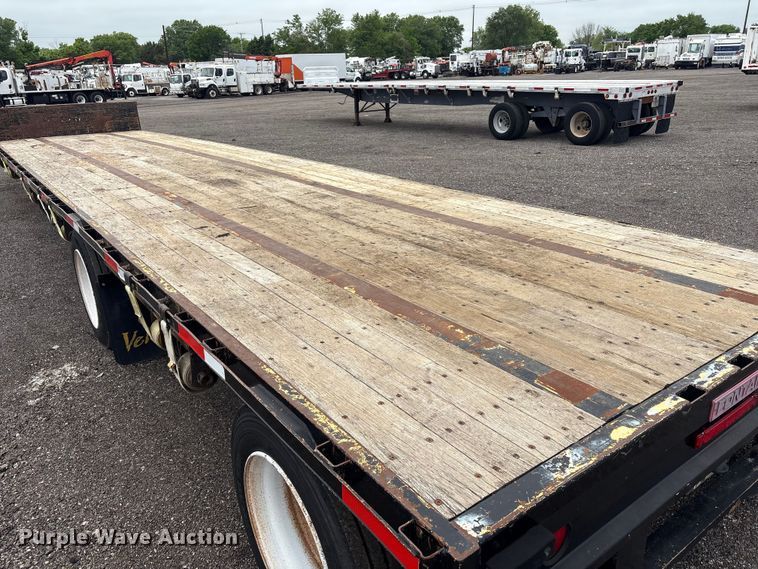 image for item EG9002 2013 Fontaine HAVSD12WSA drop deck trailer