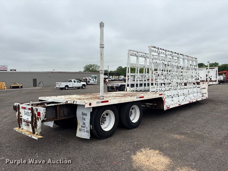 image for item EG9004 2006 Unruh Fab Inc. 40-OPEN double drop deck glass trailer