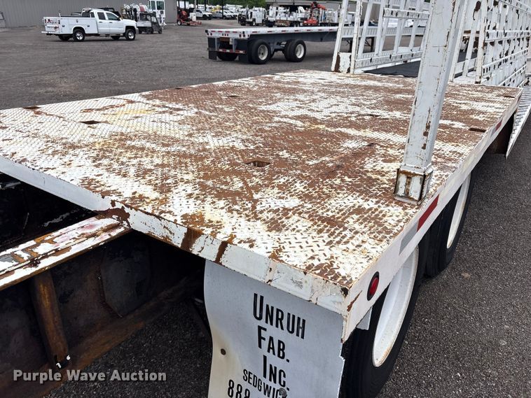 image for item EG9004 2006 Unruh Fab Inc. 40-OPEN double drop deck glass trailer
