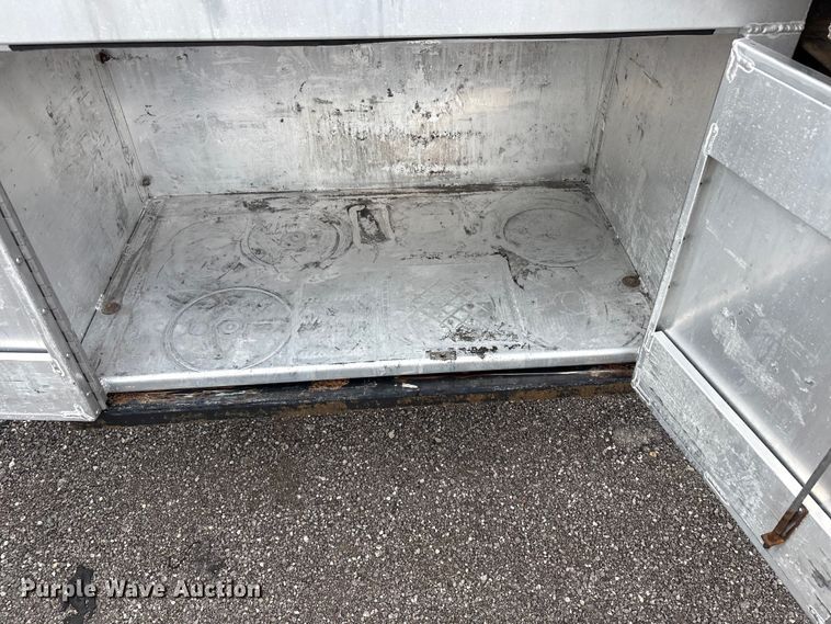 image for item EG9024 1988 Heil S0-3112 tank trailer