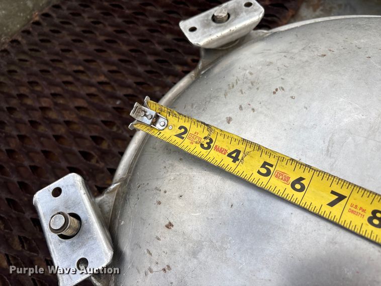 image for item EG9024 1988 Heil S0-3112 tank trailer