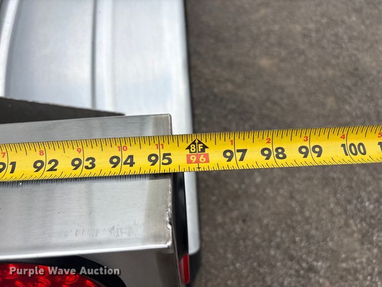 image for item EG9024 1988 Heil S0-3112 tank trailer