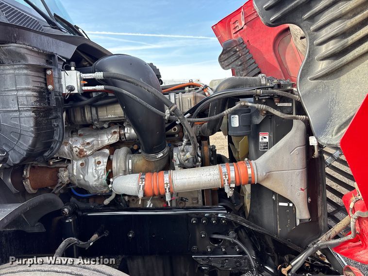 image for item EG9033 2015 Freightliner Cascadia 125 semi truck