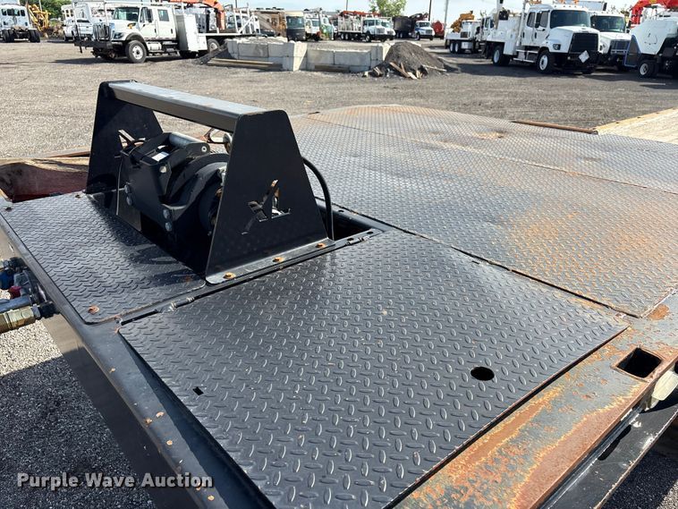 image for item EG9034 2020 XL Specialized Trailers XL 80 PT drop deck hydraulic tail equipment trailer