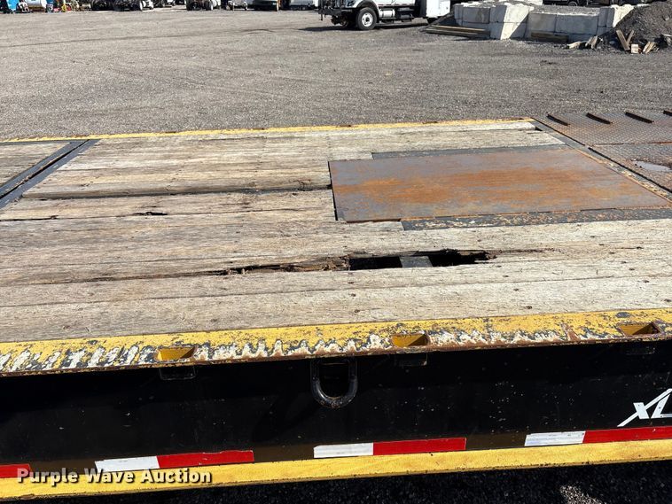 image for item EG9034 2020 XL Specialized Trailers XL 80 PT drop deck hydraulic tail equipment trailer