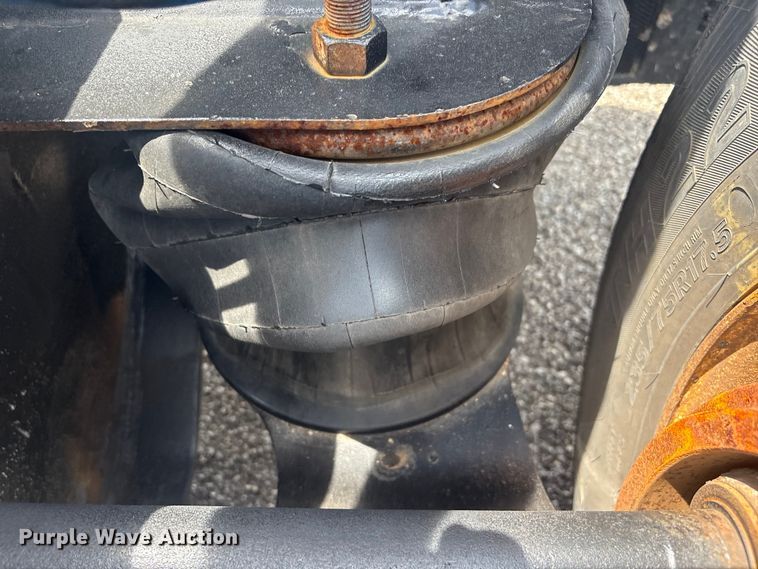 image for item EG9059 Tag axle