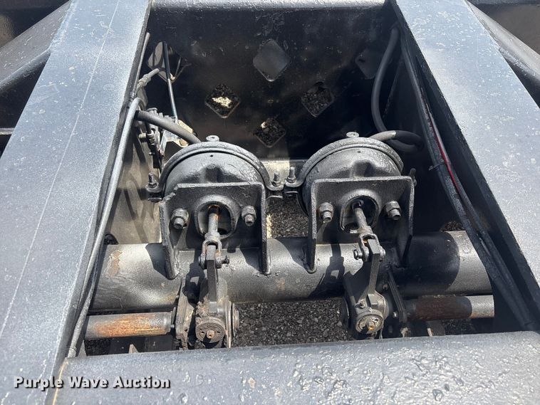 image for item EG9059 Tag axle