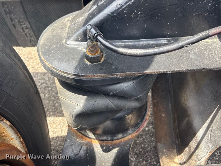image for item EG9059 Tag axle
