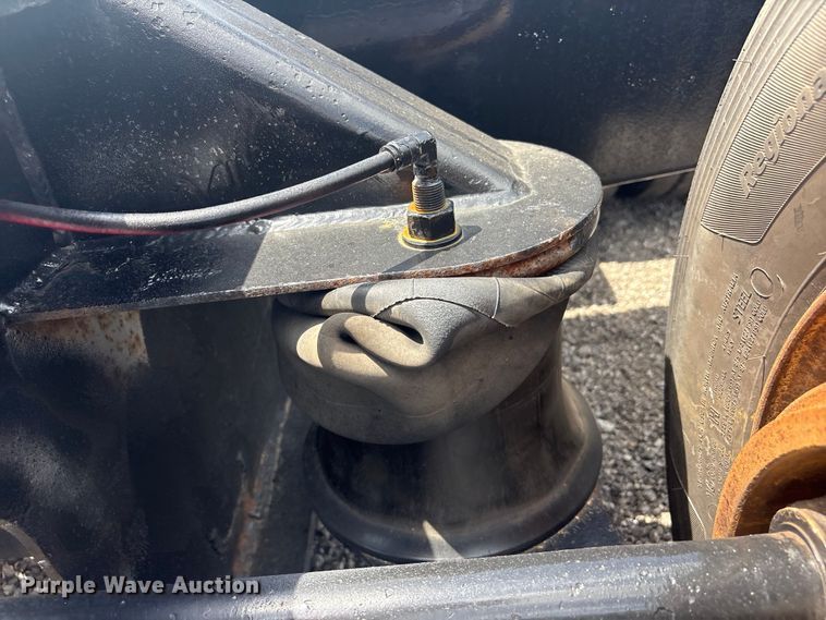 image for item EG9059 Tag axle
