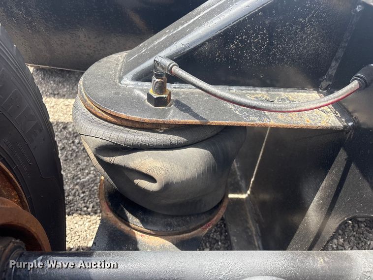 image for item EG9059 Tag axle