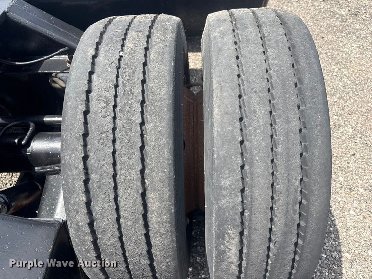image for item EG9059 Tag axle