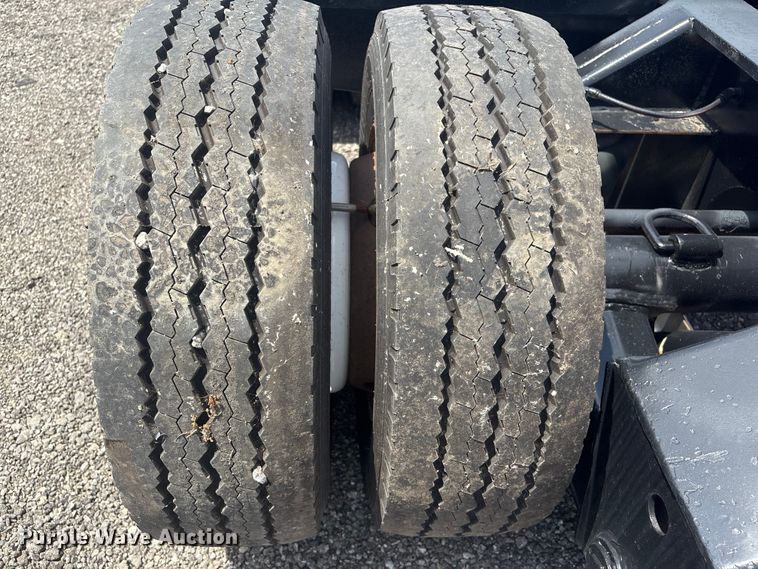image for item EG9059 Tag axle